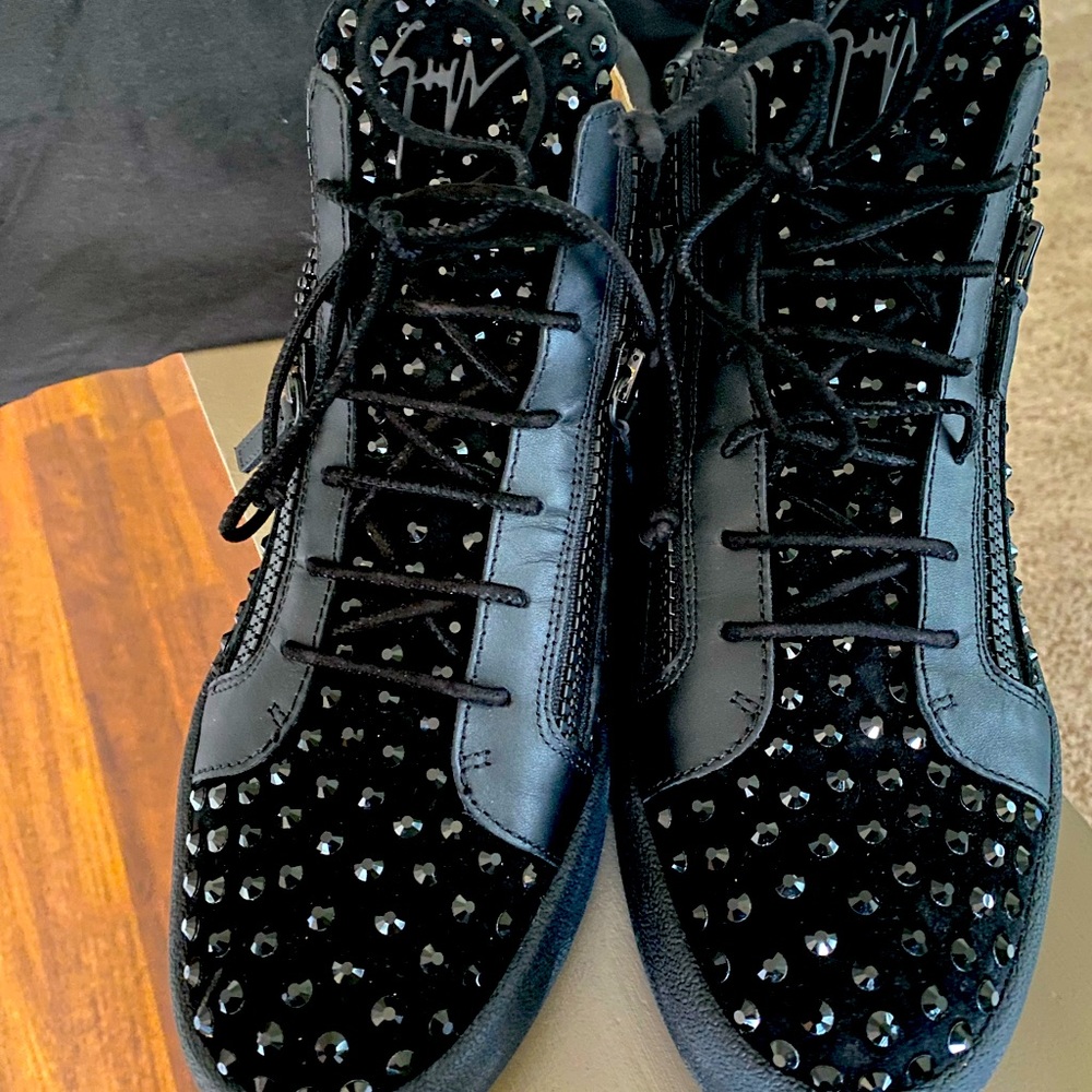 Brand new Giuseppe Zanotti